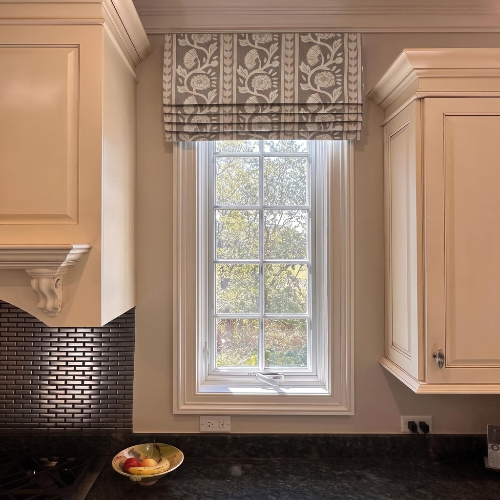 Taupe Floral Roman Shade, Ivory Botanical Window Blind, Traditional Roman Blind, Cottage Farmhouse Window Treatment